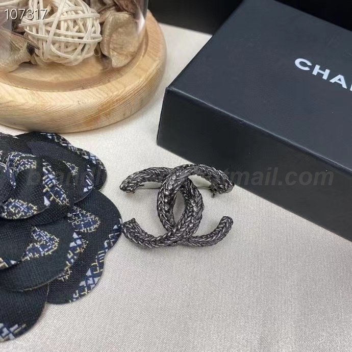 Chanel Brooch 267